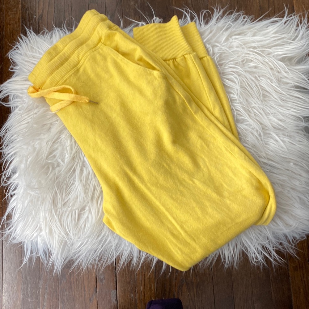 Sundry size 2 yellow joggers